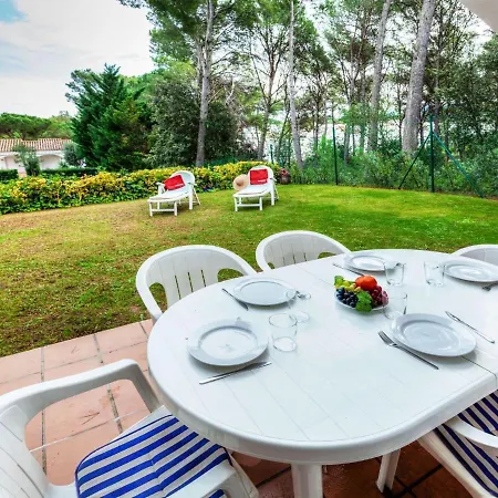 Holiday Trebol Rosado By Interhome * Pals